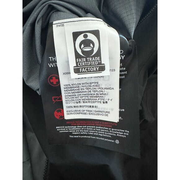 Arcteryx  Arc'teryx beta AR Gore-Tex Pro Weatherproof Jacket With Hood M - Picture 11 of 11